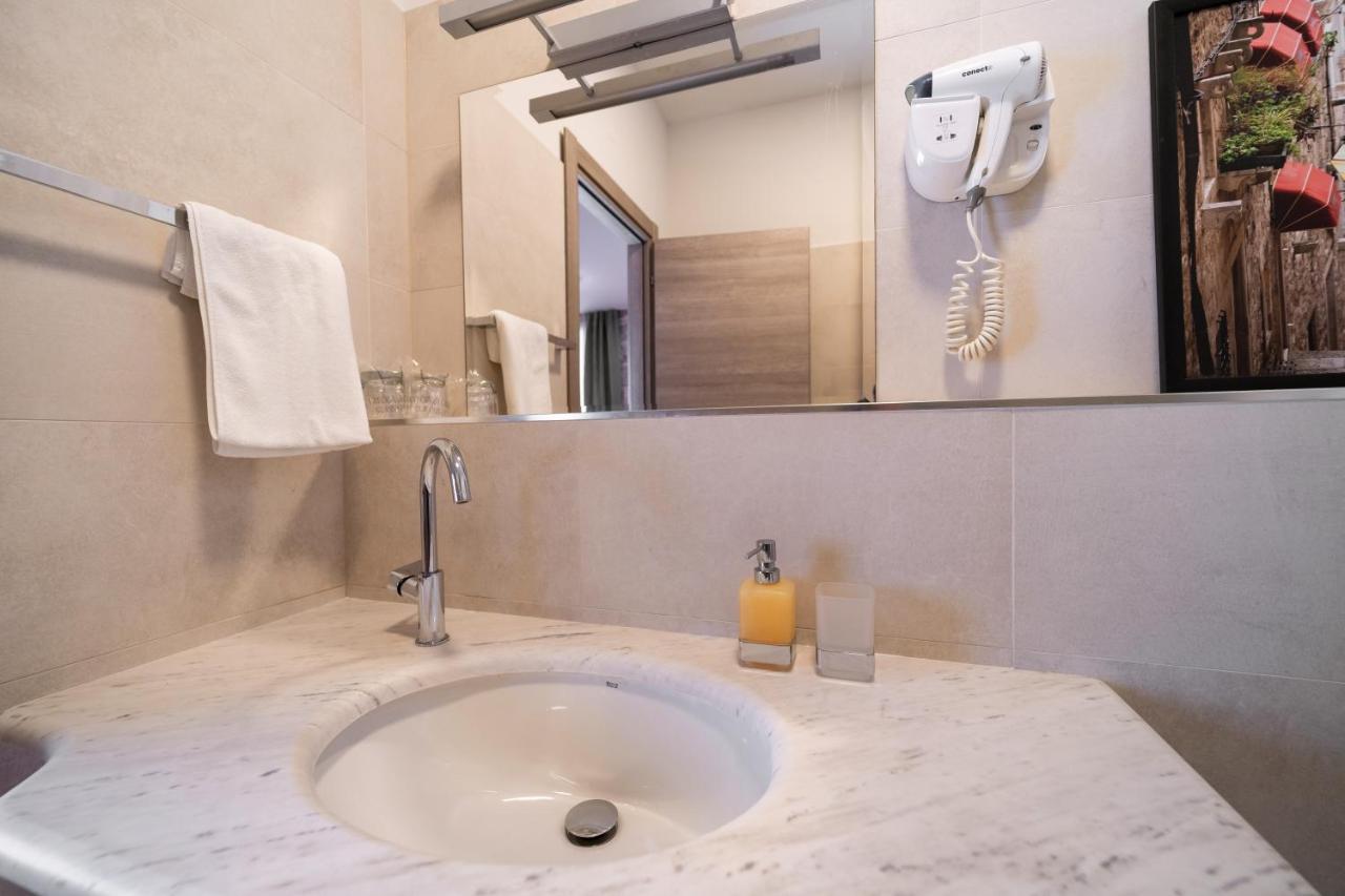 Tifani Luxury Rooms 2 Split Luaran gambar